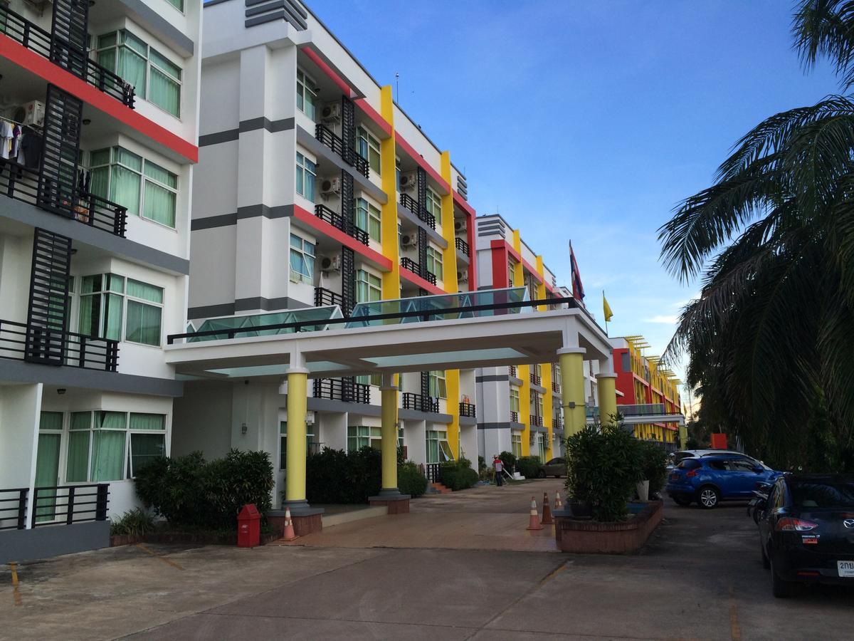 艾康服务公寓 Si Maha Phot 外观 照片